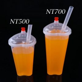 Ly nhựa hình tim nắp tim 700ml